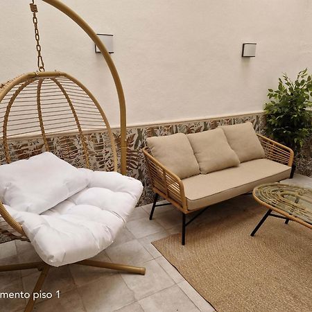 Virgen De Gracia Apartments มาลากา ภายนอก รูปภาพ