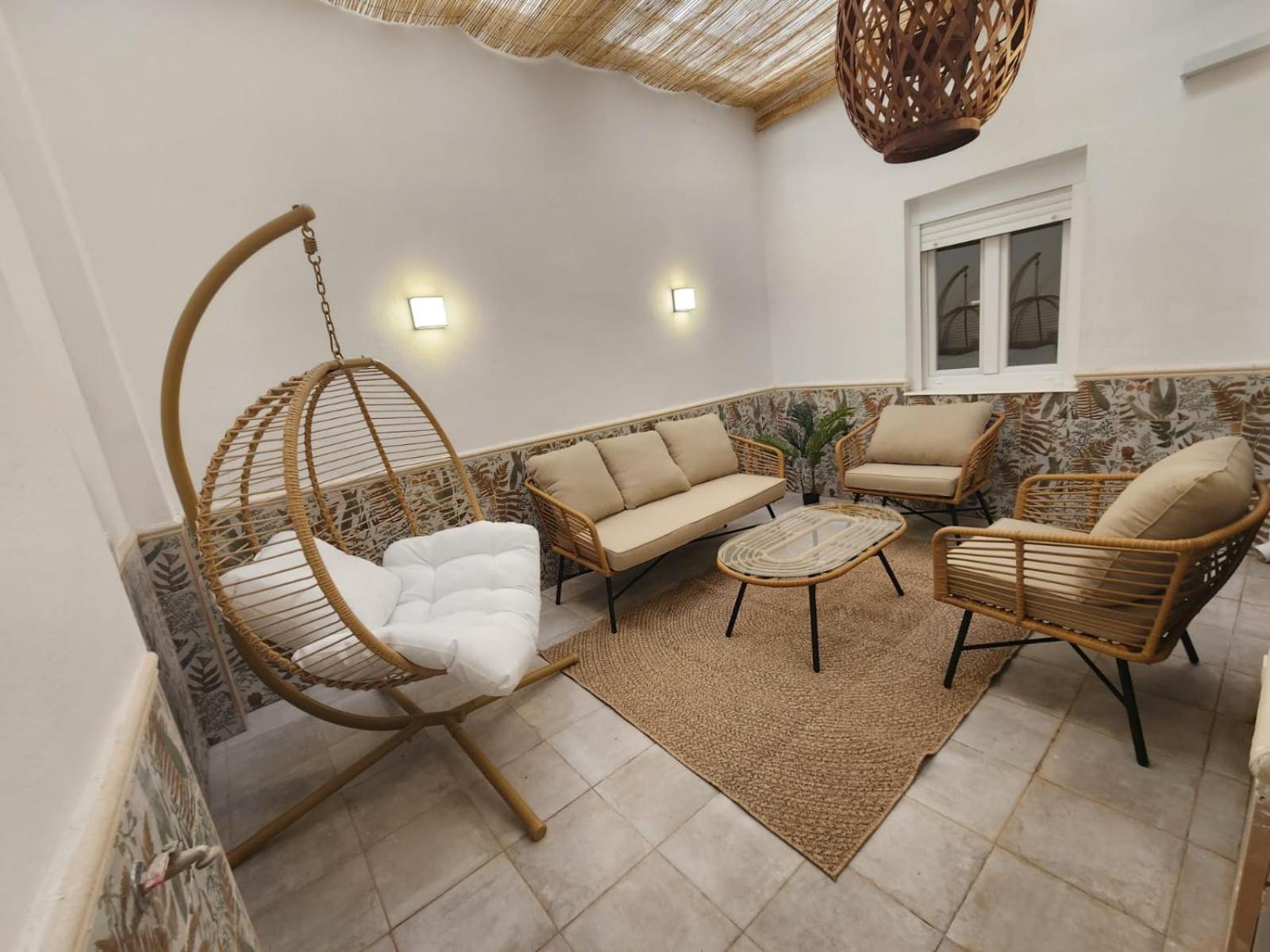 Virgen De Gracia Apartments มาลากา ภายนอก รูปภาพ